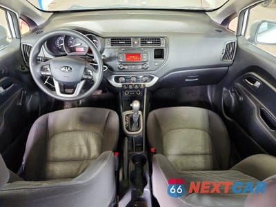 Zdjęcie 8 z 13 samochodu: 2014 KIA RIO LX VIN:KNADM5A38E6358539 - miniatura