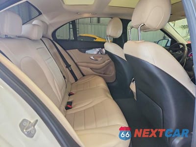 Zdjęcie 10 z 12 samochodu: 2018 MERCEDES-BENZ C 300 VIN:WDDWF4JB8JR335834 - miniatura