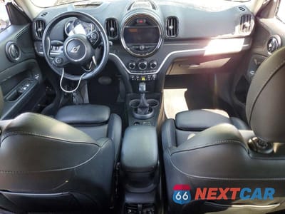 Zdjęcie 8 z 12 samochodu: 2018 MINI COOPER S E COUNTRYMAN ALL4 VIN:WMZYU7C4XJ3E56363 - miniatura
