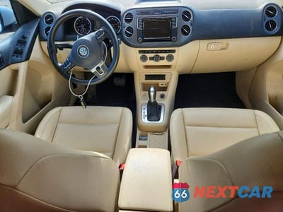 Zdjęcie 8 z 12 samochodu: 2017 VOLKSWAGEN TIGUAN S VIN:WVGAV7AX8HK027467 - miniatura