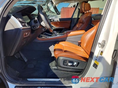 Zdjęcie 7 z 13 samochodu: 2019 BMW X7 XDRIVE40I VIN:5UXCW2C56KL086896 - miniatura