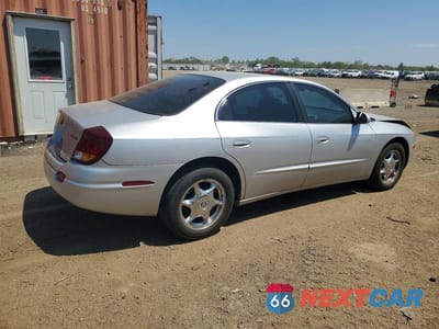Trzecie zdjęcie samochodu z tyłu: 2001 OLDSMOBILE AURORA 4.0 VIN:1G3GS64C014205604 - miniatura