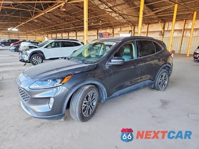 2020 FORD ESCAPE SEL 1FMCU0H66LUA38819 - główne zdjęcie licytacji z USA - miniatura