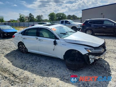 Czwarte zdjęcie samochodu z boku: 2019 HONDA ACCORD TOURING HYBRID VIN:1HGCV3F93KA003267 - miniatura