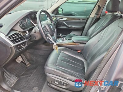 Zdjęcie 7 z 13 samochodu: 2015 BMW X5 XDRIVE35I VIN:5UXKR0C5XF0P04641 - miniatura