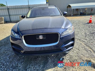 Piąte zdjęcie samochodu w środku: 2019 JAGUAR F-PACE PRESTIGE VIN:SADCK2FX2KA358807 - miniatura