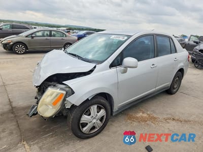 2007 NISSAN VERSA 1.8 S 3N1BC11EX7L405377 - główne zdjęcie licytacji z USA - miniatura