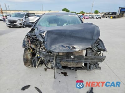 Piąte zdjęcie samochodu w środku: 2016 HYUNDAI ELANTRA SE VIN:KMHDH4AE8GU636532 - miniatura