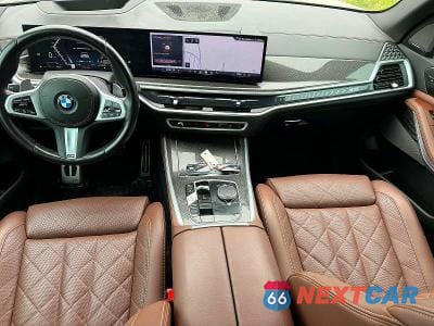 Piąte zdjęcie samochodu w środku: 2024 BMW X5 XDRIVE40I VIN:5UX23EU05R9T11163 - miniatura