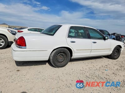 Trzecie zdjęcie samochodu z tyłu: 2002 MERCURY GRAND MARQUIS GS VIN:2MEFM74W62X633577 - miniatura