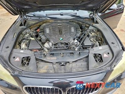Zdjęcie 11 z 13 samochodu: 2013 BMW 750 I VIN:WBAYA8C59DD227835 - miniatura