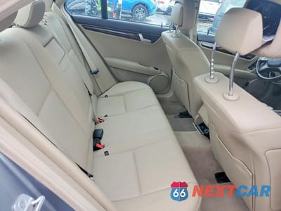 Zdjęcie 10 z 12 samochodu: 2014 MERCEDES-BENZ C 300 4MATIC VIN:WDDGF8ABXEA955732 - miniatura