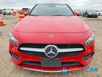 Piąte zdjęcie samochodu w środku: 2019 MERCEDES-BENZ A 220 VIN:WDD3G4EB4KW017884 - miniatura