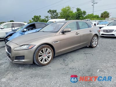 2017 JAGUAR XF PRESTIGE SAJBK4BV0HCY26717 - główne zdjęcie licytacji z USA - miniatura