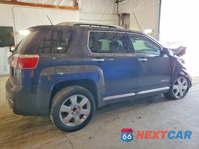 Trzecie zdjęcie samochodu z tyłu: 2013 GMC TERRAIN DENALI VIN:2GKFLYE39D6392982 - miniatura