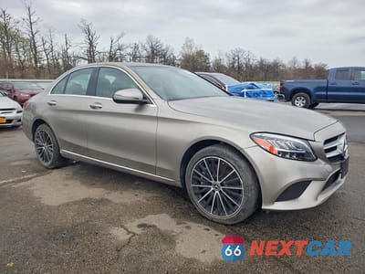 Czwarte zdjęcie samochodu z boku: 2019 MERCEDES-BENZ C 300 4MATIC VIN:55SWF8EB0KU318429 - miniatura