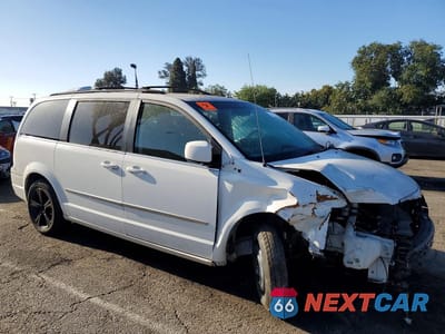 Czwarte zdjęcie samochodu z boku: 2010 CHRYSLER TOWN & COUNTRY TOURING VIN:2A4RR5D19AR347454 - miniatura