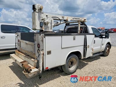 Trzecie zdjęcie samochodu z tyłu: 2015 FORD F350 SUPER DUTY VIN:1FDRF3GT8FEA76774 - miniatura