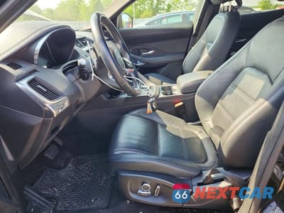 Zdjęcie 7 z 13 samochodu: 2022 JAGUAR E-PACE SE VIN:SADFP2FX9N1031131 - miniatura