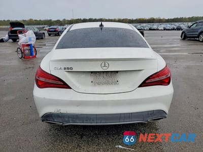 Zdjęcie 6 z 12 samochodu: 2019 MERCEDES-BENZ CLA 250 VIN:WDDSJ4EB8KN744819 - miniatura