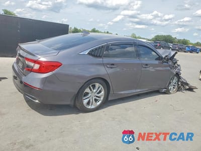 Trzecie zdjęcie samochodu z tyłu: 2018 HONDA ACCORD LX VIN:1HGCV1F13JA258160 - miniatura