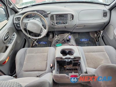 Zdjęcie 8 z 12 samochodu: 2002 FORD F150 SUPERCREW VIN:1FTRW08682KB34597 - miniatura