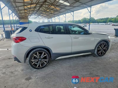 Trzecie zdjęcie samochodu z tyłu: 2018 BMW X2 SDRIVE28I VIN:WBXYJ3C38JEJ91312 - miniatura