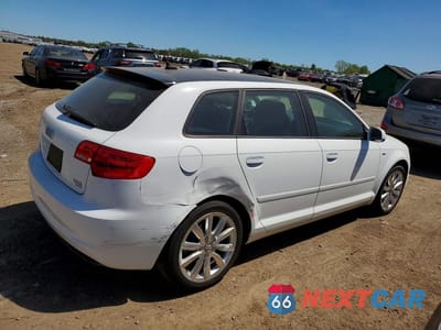 Trzecie zdjęcie samochodu z tyłu: 2011 AUDI A3 PREMIUM VIN:WAUDFAFM6BA055806 - miniatura
