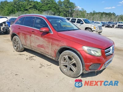 Czwarte zdjęcie samochodu z boku: 2018 MERCEDES-BENZ GLC 300 VIN:WDC0G4JB8JV077314 - miniatura
