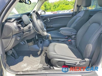 Zdjęcie 7 z 12 samochodu: 2022 MINI COOPER VIN:WMW33DH01N2R94778 - miniatura