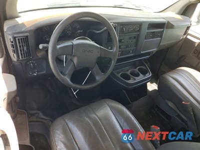 Zdjęcie 8 z 13 samochodu: 2004 GMC SAVANA CUTAWAY G3500 VIN:1GDJG31U941908106 - miniatura