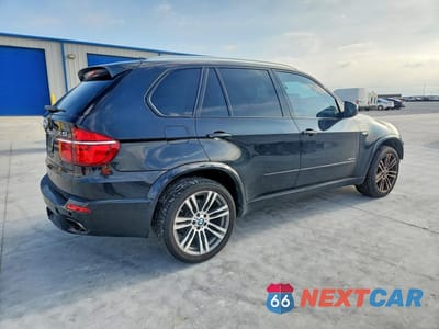 Trzecie zdjęcie samochodu z tyłu: 2013 BMW X5 XDRIVE35I VIN:5UXZV4C59D0B06980 - miniatura