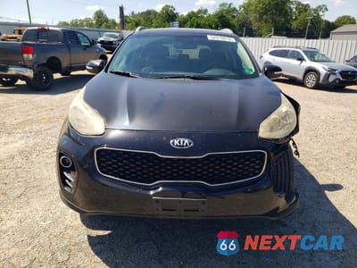 Piąte zdjęcie samochodu w środku: 2017 KIA SPORTAGE EX VIN:KNDPNCAC8H7256447 - miniatura
