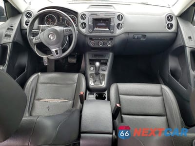 Zdjęcie 8 z 14 samochodu: 2016 VOLKSWAGEN TIGUAN S VIN:WVGAV7AXXGW595386 - miniatura