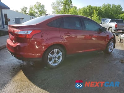 Trzecie zdjęcie samochodu z tyłu: 2014 FORD FOCUS SE VIN:1FADP3F2XEL399065 - miniatura