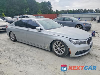 Czwarte zdjęcie samochodu z boku: 2018 BMW 740 XE VIN:WBA7J2C50JG938391 - miniatura