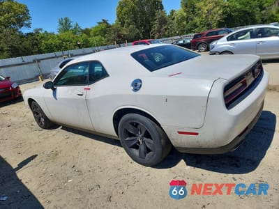 Drugie zdjęcie samochodu z przodu: 2016 DODGE CHALLENGER SXT VIN:2C3CDZAG1GH184165 - miniatura