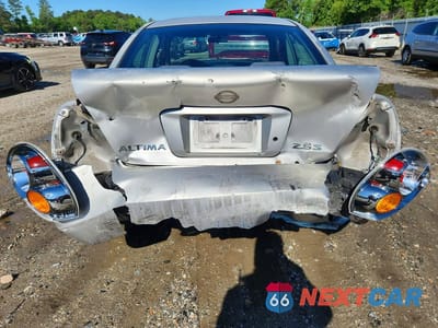 Zdjęcie 6 z 12 samochodu: 2004 NISSAN ALTIMA VIN:1N4AL11D54C187393 - miniatura