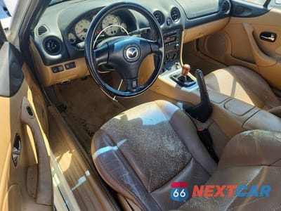 Zdjęcie 8 z 12 samochodu: 2002 MAZDA MX-5 MIATA BASE VIN:JM1NB353920232507 - miniatura