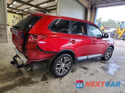 Trzecie zdjęcie samochodu z tyłu: 2018 MITSUBISHI OUTLANDER ES VIN:JA4AD2A38JZ039164 - miniatura