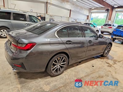 Trzecie zdjęcie samochodu z tyłu: 2022 BMW 330XI VIN:3MW5R7J05N8C43378 - miniatura