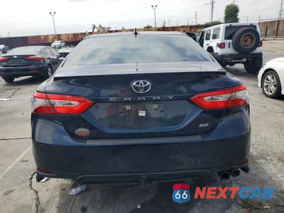 Zdjęcie 6 z 12 samochodu: 2019 TOYOTA CAMRY SE VIN:4T1B11HK7KU267774 - miniatura