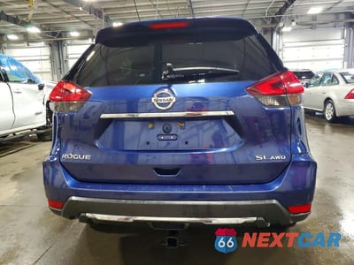 Zdjęcie 6 z 13 samochodu: 2017 NISSAN ROGUE SL VIN:5N1AT2MV9HC889061 - miniatura