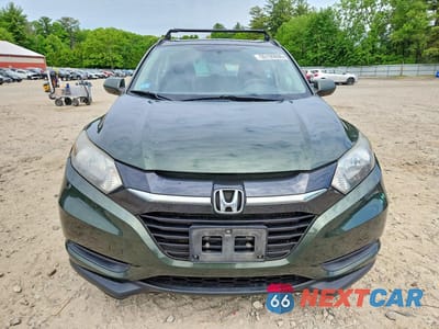 Piąte zdjęcie samochodu w środku: 2017 HONDA HR-V LX VIN:3CZRU5G37HM700366 - miniatura