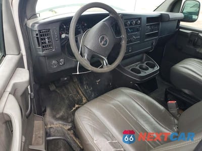 Zdjęcie 8 z 13 samochodu: 2011 GMC SAVANA G2500 VIN:1GTW7FCG7B1100059 - miniatura