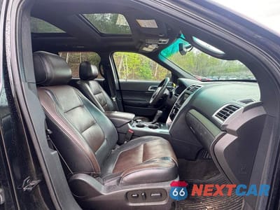 Piąte zdjęcie samochodu w środku: 2015 FORD EXPLORER SPORT VIN:1FM5K8GT7FGC32590 - miniatura