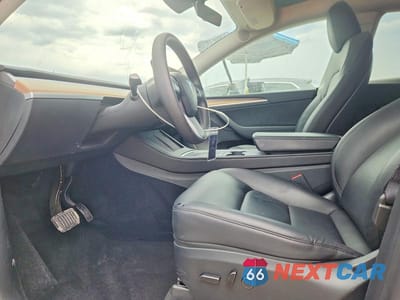 Zdjęcie 7 z 13 samochodu: 2023 TESLA MODEL Y VIN:7SAYGDEE2PF778955 - miniatura