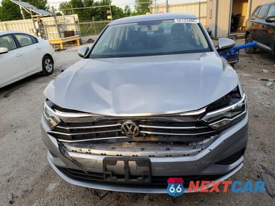 Piąte zdjęcie samochodu w środku: 2020 VOLKSWAGEN JETTA S VIN:3VWC57BU9LM082431 - miniatura