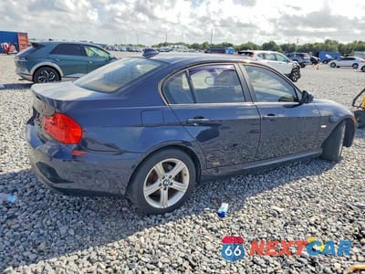 Trzecie zdjęcie samochodu z tyłu: 2010 BMW 328 I SULEV VIN:WBAPH5C58AA439788 - miniatura