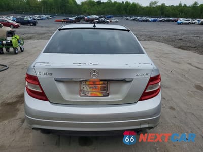 Zdjęcie 6 z 12 samochodu: 2010 MERCEDES-BENZ C 300 4MATIC VIN:WDDGF8BB5AR092543 - miniatura